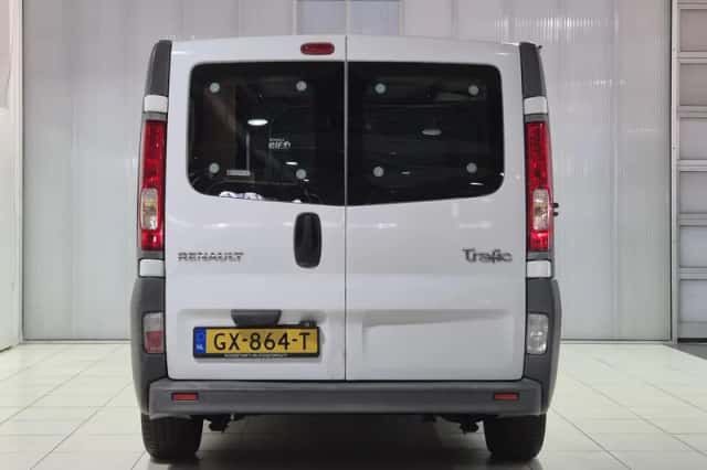 Renault Trafic (2009) thumbnail 5