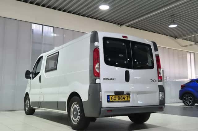 Renault Trafic (2009) thumbnail 6