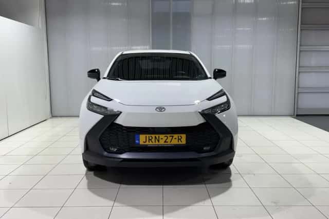 Toyota C-HR (2025) thumbnail 5
