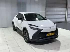 Toyota C-HR (2025) thumbnail 6
