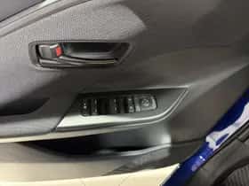 Toyota C-HR (2025) thumbnail 21