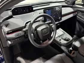 Toyota bZ4X (2025) thumbnail 2