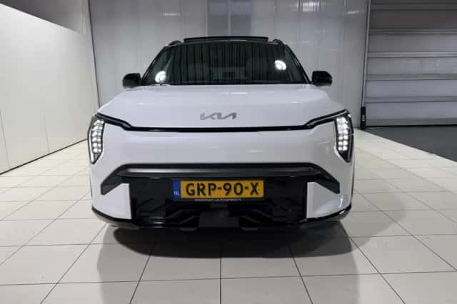 Kia EV3 (2024) thumbnail 2