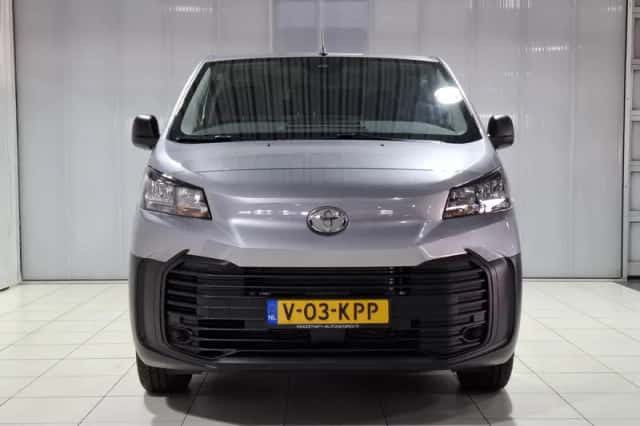 Toyota Proace (2024) thumbnail 4