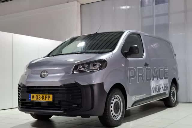 Toyota Proace (2024) thumbnail 5