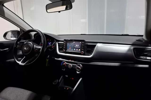 Kia Stonic (2019) thumbnail 14