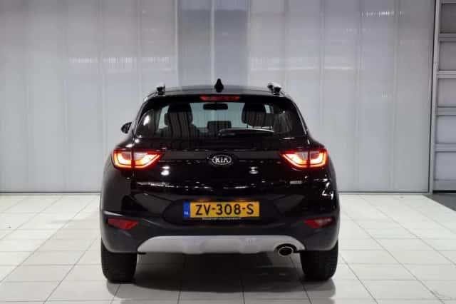 Kia Stonic (2019) thumbnail 7