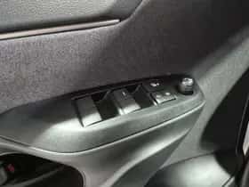 Toyota Yaris Cross (2024) thumbnail 25