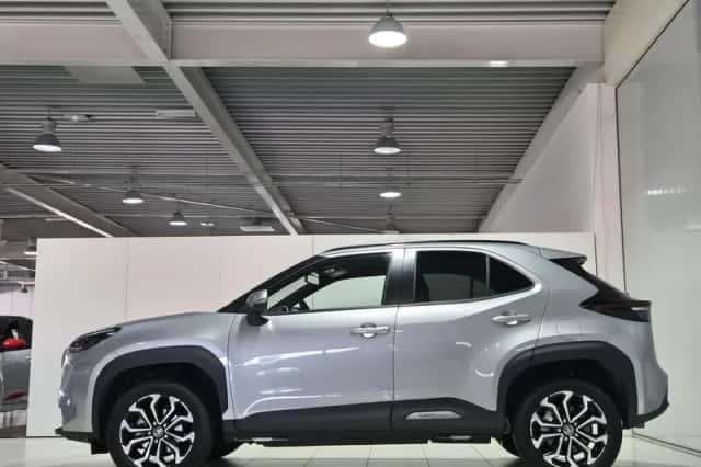 Toyota Yaris Cross (2024) thumbnail 6