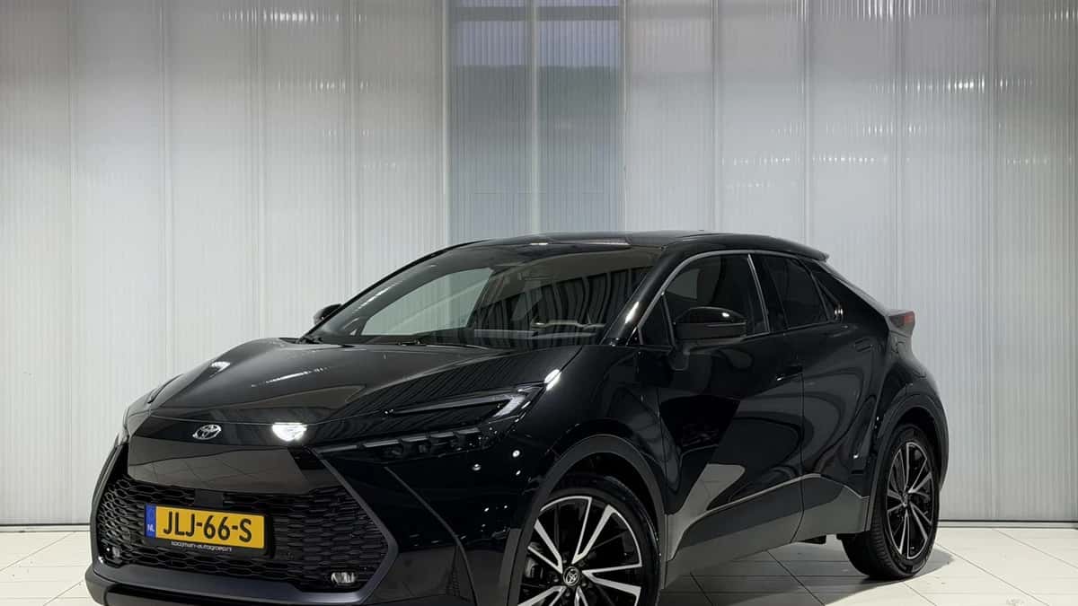 Toyota C-HR (2025) — foto 1