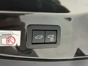Toyota C-HR (2025) thumbnail 39