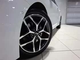 Kia Ceed Sportswagon (2022) thumbnail 2