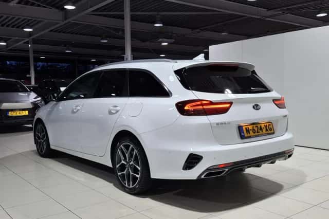 Kia Ceed Sportswagon (2022) thumbnail 6