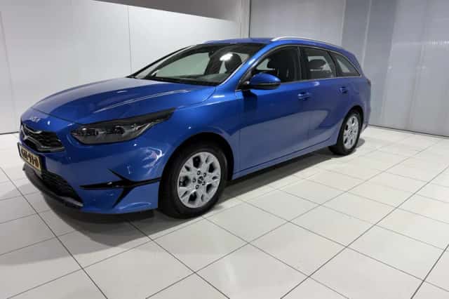 Kia Ceed Sportswagon (2024) thumbnail 3
