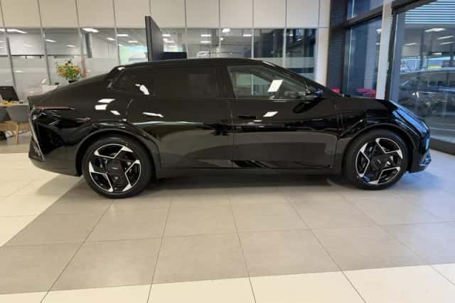 Kia EV4 (2026) thumbnail 6