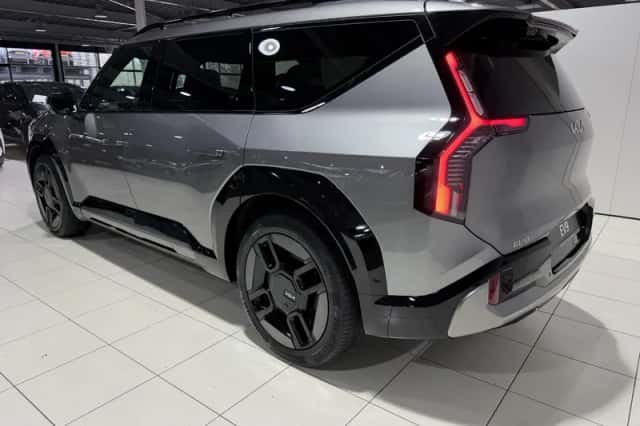 Kia EV9 (2026) thumbnail 5
