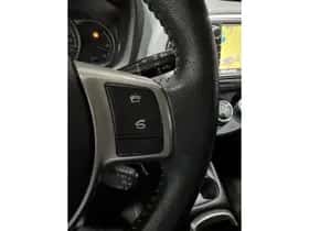 Toyota Yaris (2015) thumbnail 9