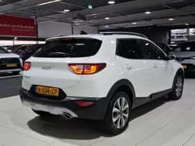 Kia Stonic (2022) thumbnail 8
