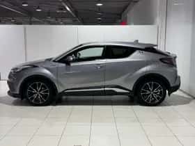 Toyota C-HR (2017) thumbnail 26
