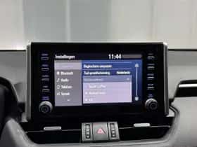 Toyota RAV4 (2021) thumbnail 16