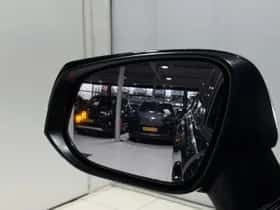 Toyota RAV4 (2021) thumbnail 32