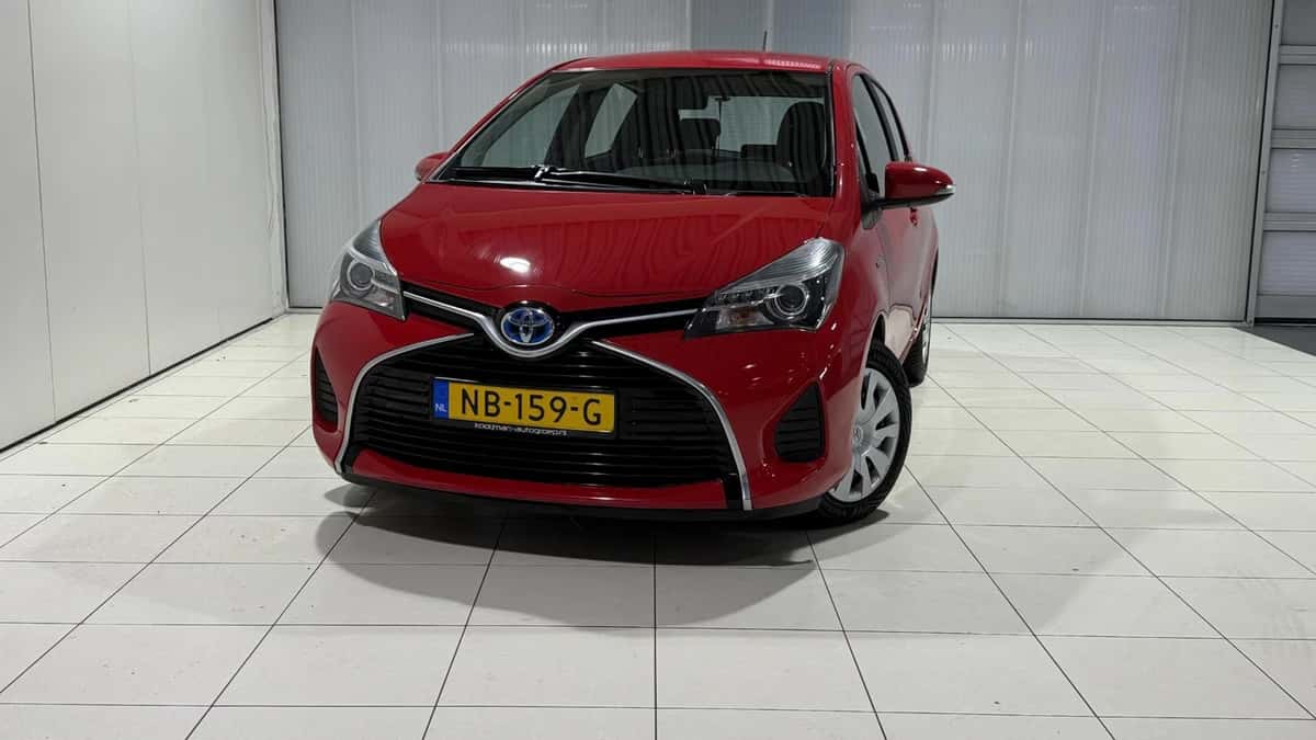 Toyota Yaris (2016) — foto 1