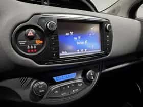 Toyota Yaris (2016) thumbnail 12