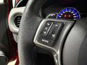 Toyota Yaris (2016) thumbnail 14