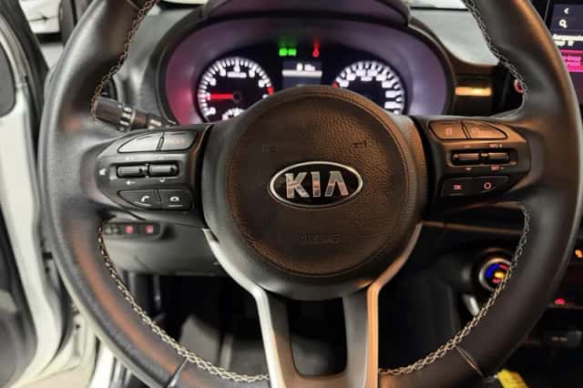Kia Picanto (2021) thumbnail 11