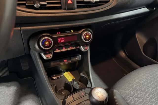 Kia Picanto (2021) thumbnail 19