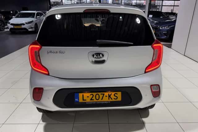 Kia Picanto (2021) thumbnail 24