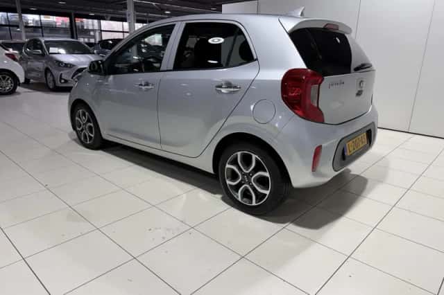 Kia Picanto (2021) thumbnail 5