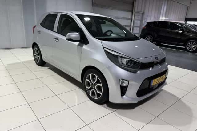 Kia Picanto (2021) thumbnail 8