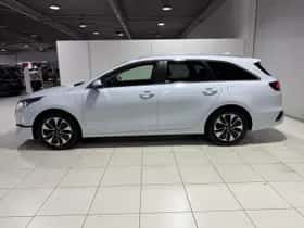 Kia Ceed Sportswagon (2023) thumbnail 4