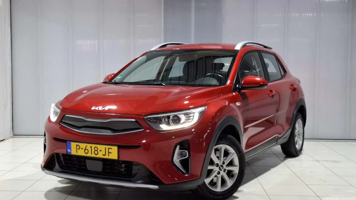 Kia Stonic (2022) — foto 1