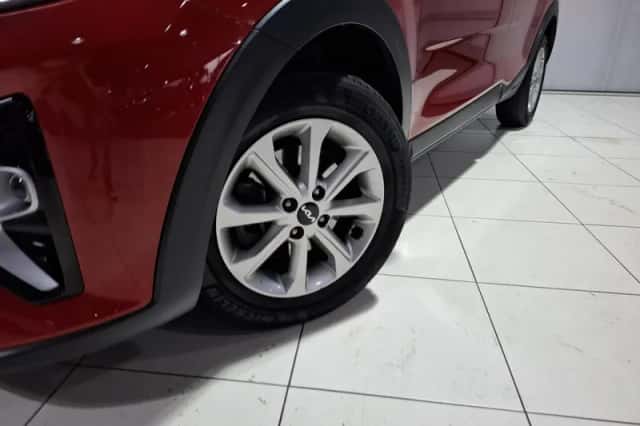 Kia Stonic (2022) thumbnail 2