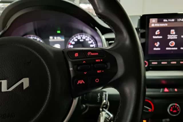 Kia Stonic (2022) thumbnail 11