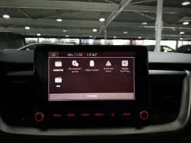 Kia Stonic (2022) thumbnail 13