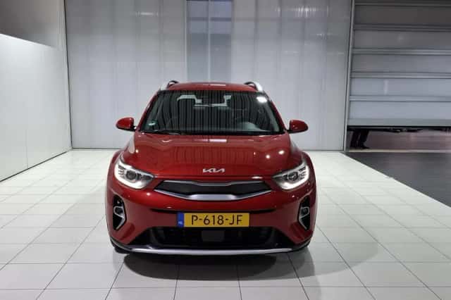 Kia Stonic (2022) thumbnail 4