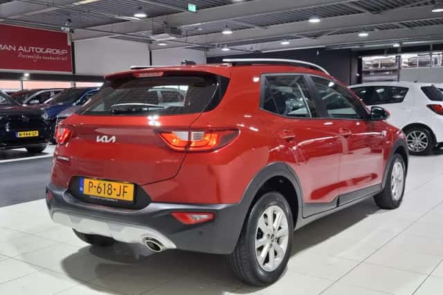 Kia Stonic (2022) thumbnail 8