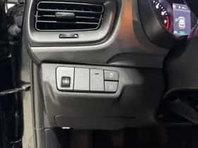 Kia Stonic (2021) thumbnail 15