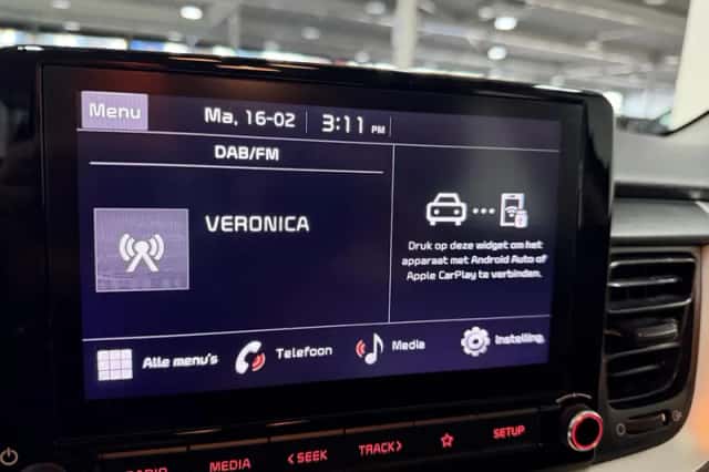 Kia Stonic (2021) thumbnail 16