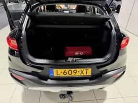 Kia Stonic (2021) thumbnail 23