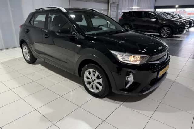 Kia Stonic (2021) thumbnail 9