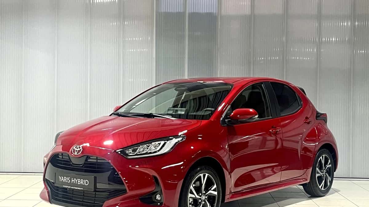 Toyota Yaris (2024) — foto 1