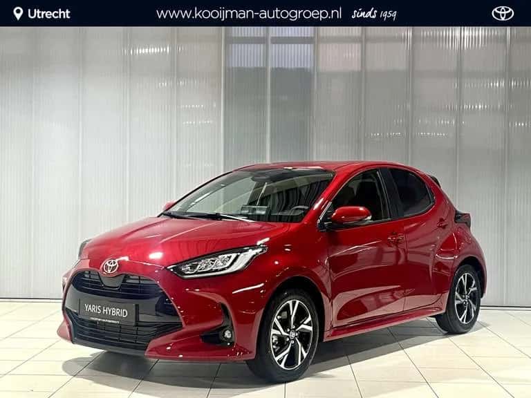Toyota Yaris (2024) — foto 1
