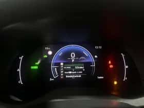 Toyota Yaris (2024) thumbnail 3
