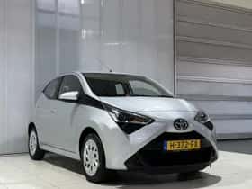 Toyota Aygo (2020) thumbnail 2