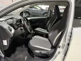 Toyota Aygo (2020) thumbnail 22