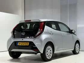 Toyota Aygo (2020) thumbnail 6